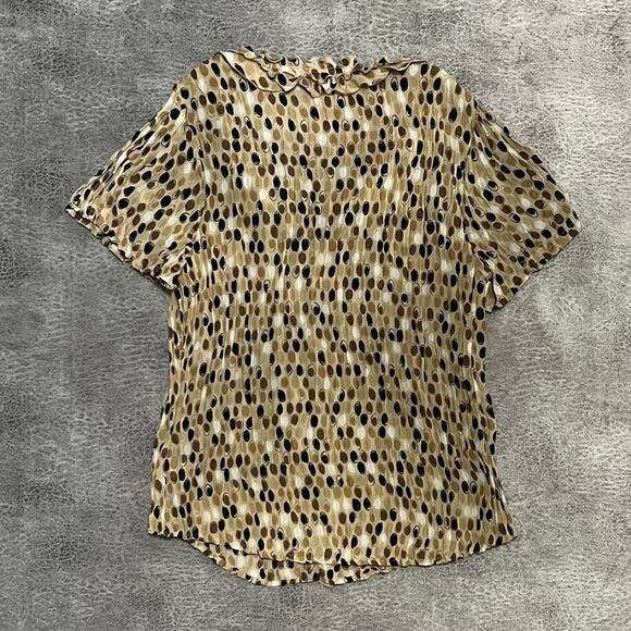 Sunny leigh ruched button up top - Picture 6 of 6